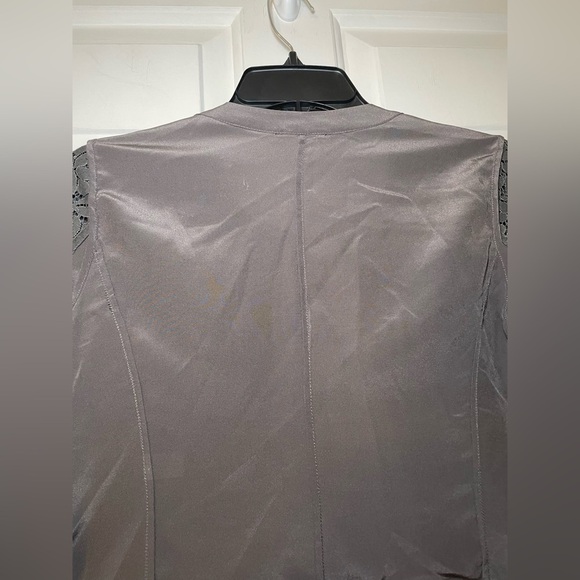 Club Monaco Woman’s Silk Lace Blazer Size XS Cardigan Gray 3/4 Sleeve Cropped - Picture 7 of 10
